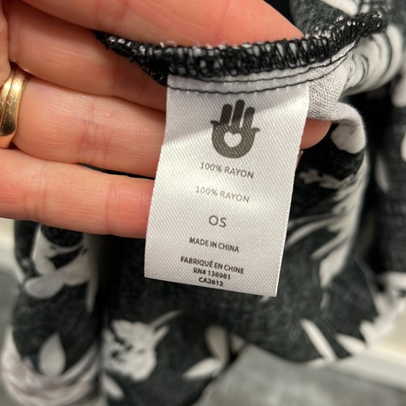 Spiritual Gangster Black Floral Front Tie Kimono Robe OS - Picture 10 of 10